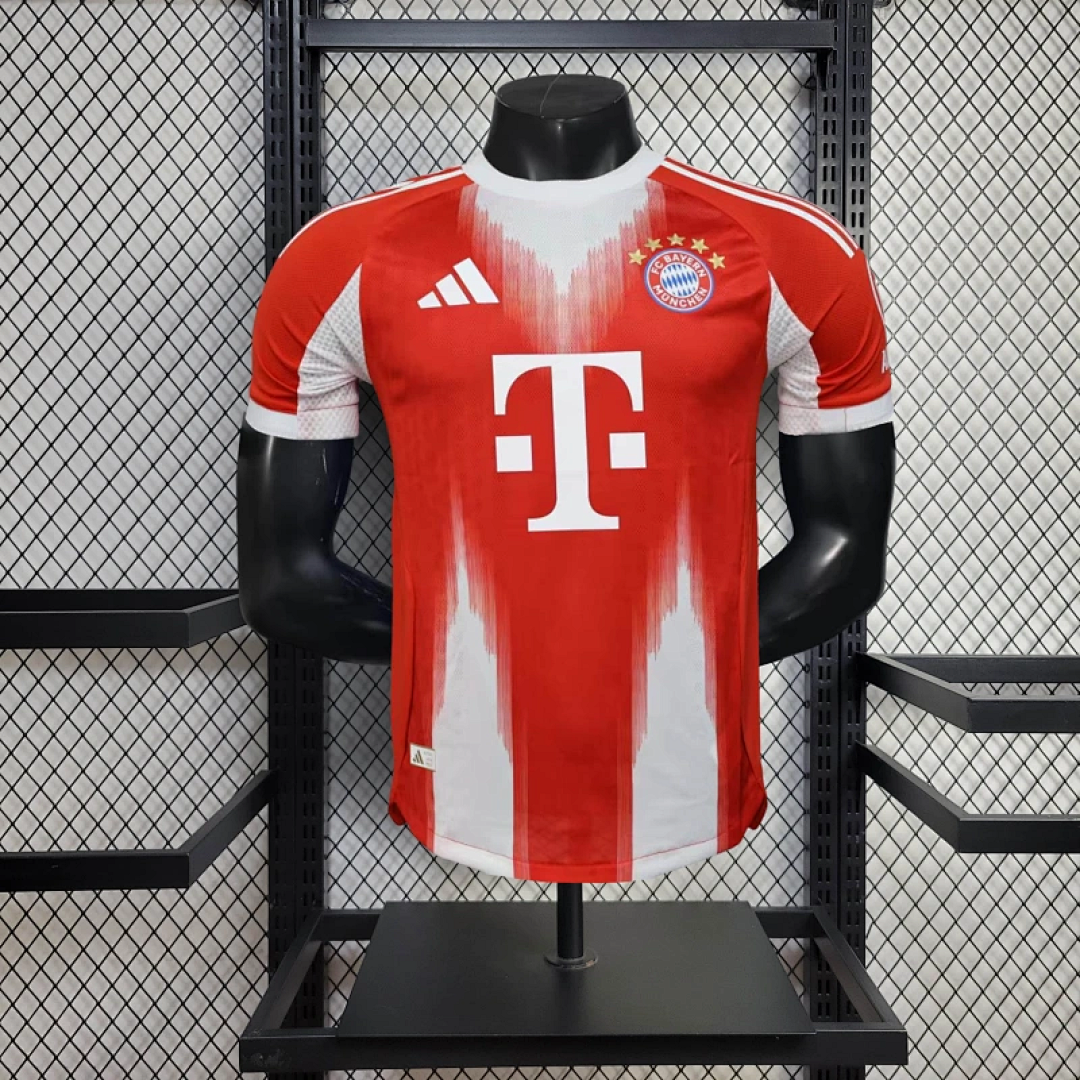 25-26 PLAYER Bayern Home S-XXL
